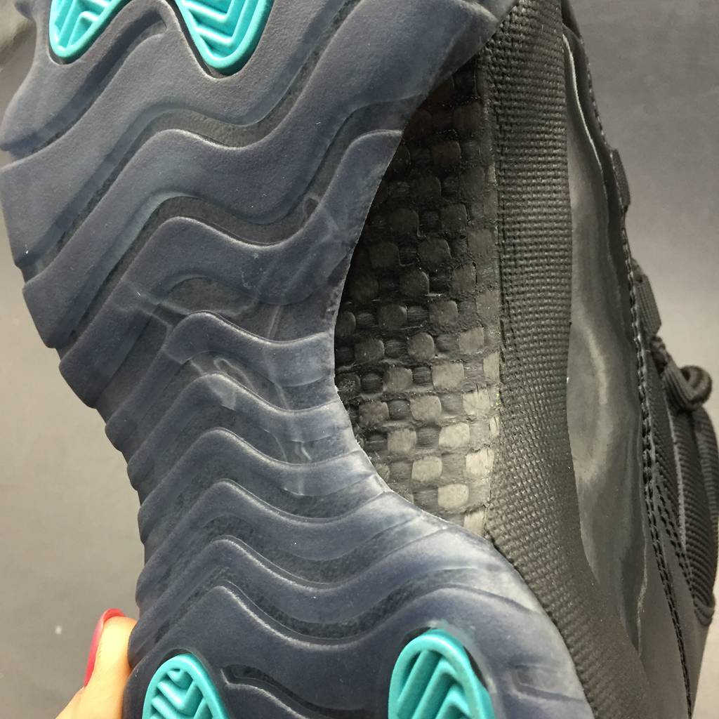 Air Jordan11 378037-006